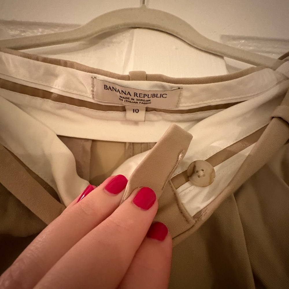 Banana Republic Tan kaki pants